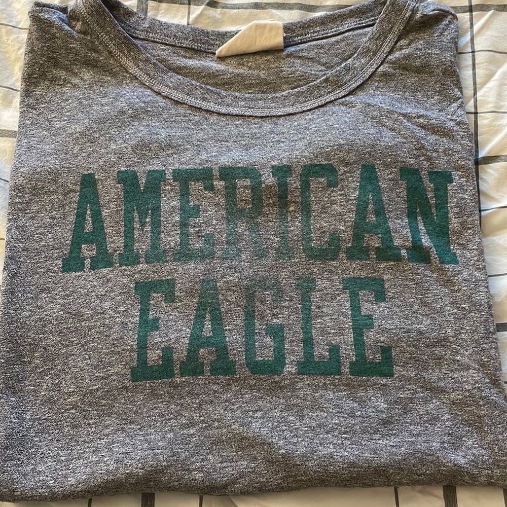 American Eagle T-shirt